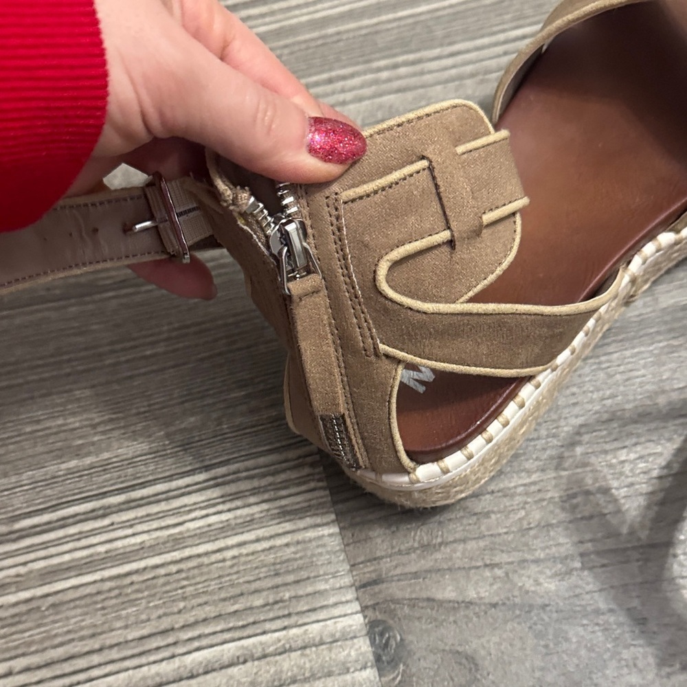 MIA Women's Brown Espadrille Sandals 7.5 - Picture 9 of 9